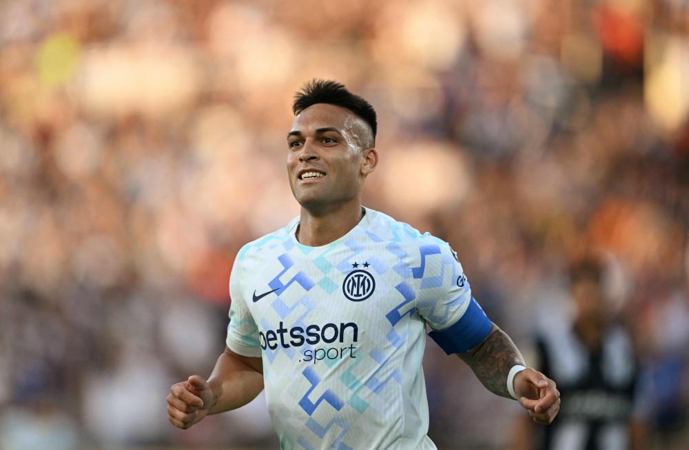 混合团体世界杯！张本智和又崩盘了！决胜时刻被打的毫无还手之力