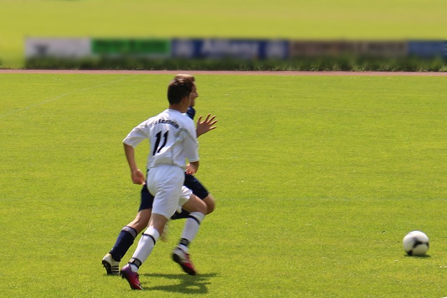 纳什维尔2-1迈阿密国际，梅西世界波，瑟里奇点射，鲍尔破门