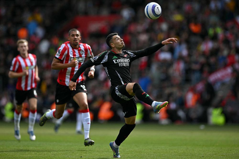 罗体：罗马旧将敦比亚接受测谎，结果显示其实际年龄超过40岁